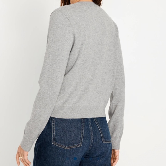 NWT OLD NAVY SoSoft Lite Cropped Cardigan SWEATEMedium Heather Gray X LARGE - Picture 2 of 5